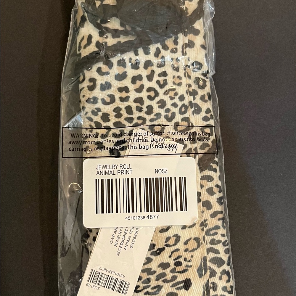 Chico's Animal Print Jewelry Roll for Travel NWT Retail $49.50